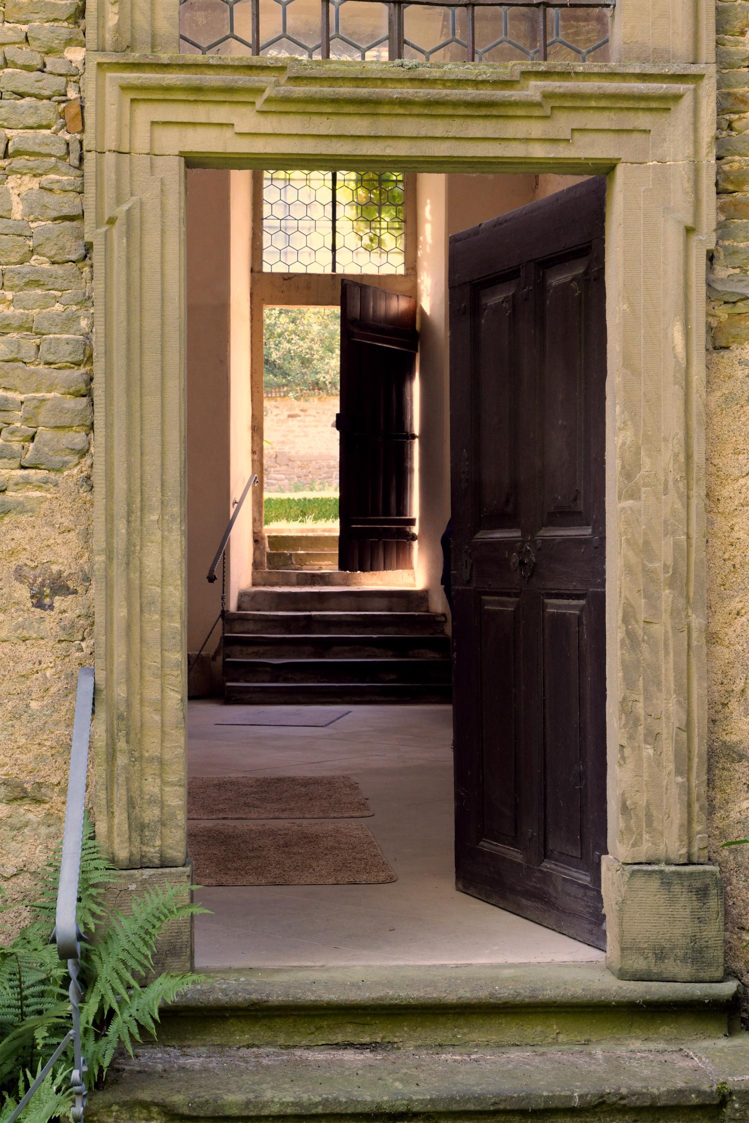 4414_kircheneingaenge_by_peter_weidemann_pfarrbriefservice