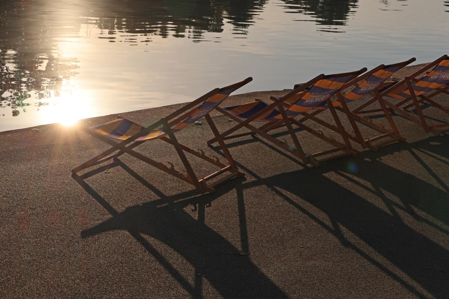 8616_sonnenstuehle_by_peter_weidemann_pfarrbriefservice
