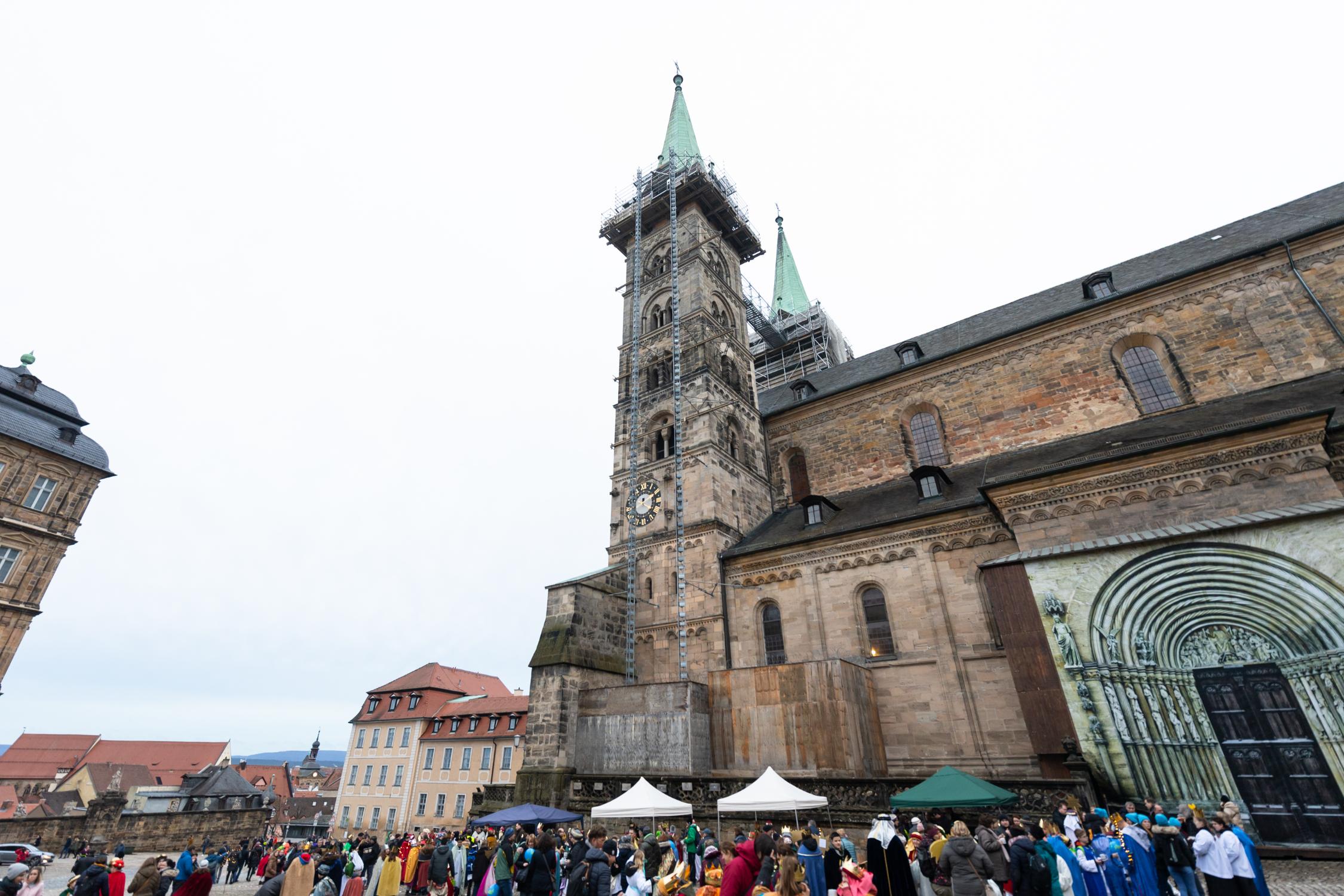 Aussendung Sternsinger Dreikönigssingen 2022